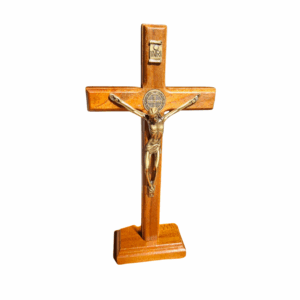 Crucifixo de Madeira com Medalha São Bento Mesa/Parede - 19cm - Ouro Velho